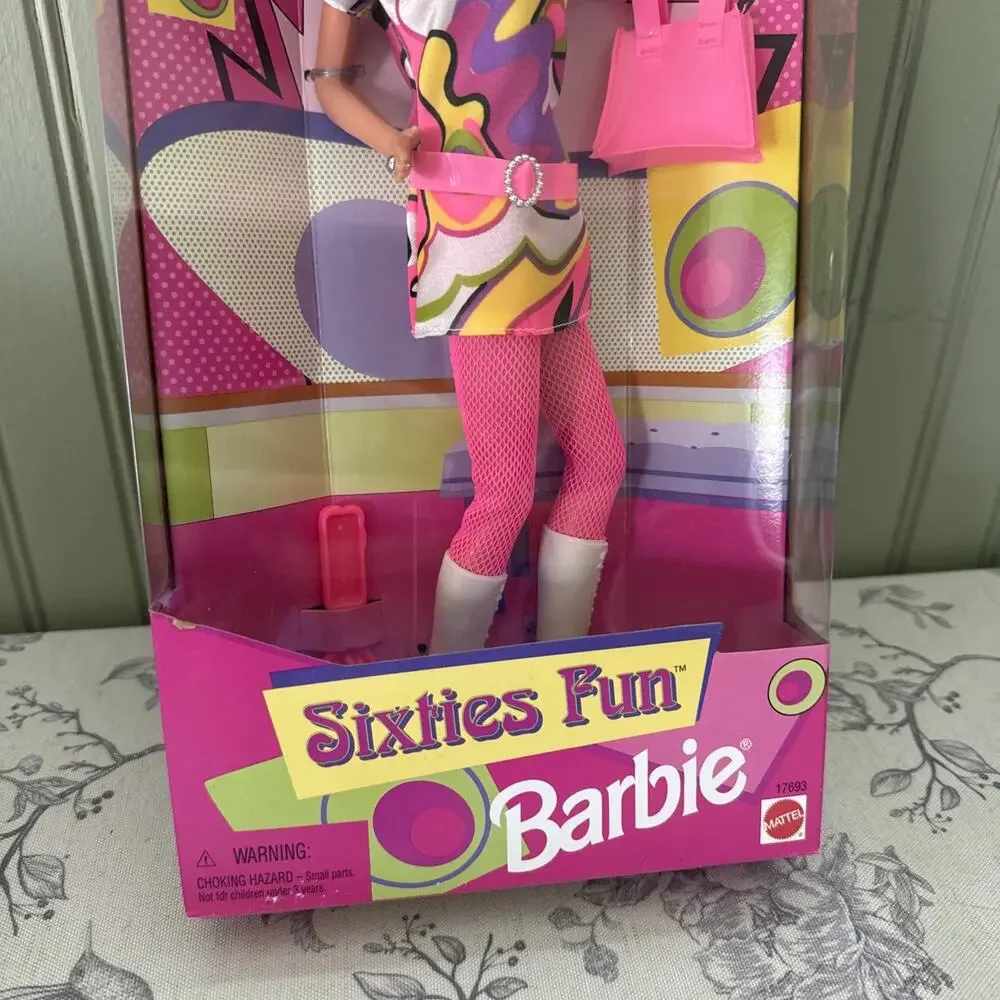 Vtg 1997 Mattel Sixties Fun 1960s Mod Special Edition Barbie Doll 17693 New